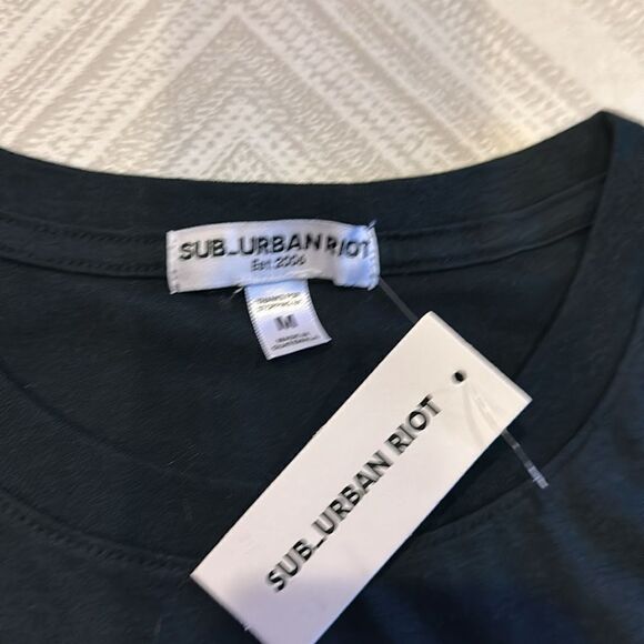 Sub_Urban Riot Women’s Black T-Shirt with Red Heart in Pocket - Picture 6 of 8